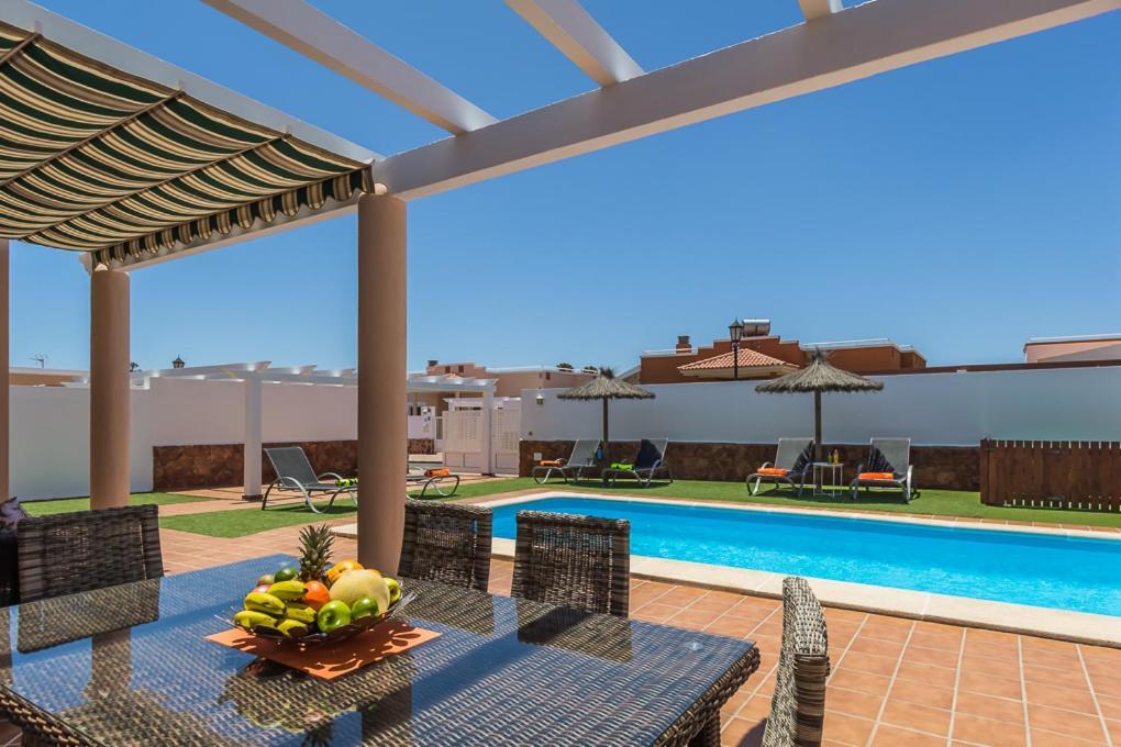 Villa With Private Pool, Near Beach And Golf Caleta De Fuste- Villa Charlotte 코스타 데 안티과 외부 사진