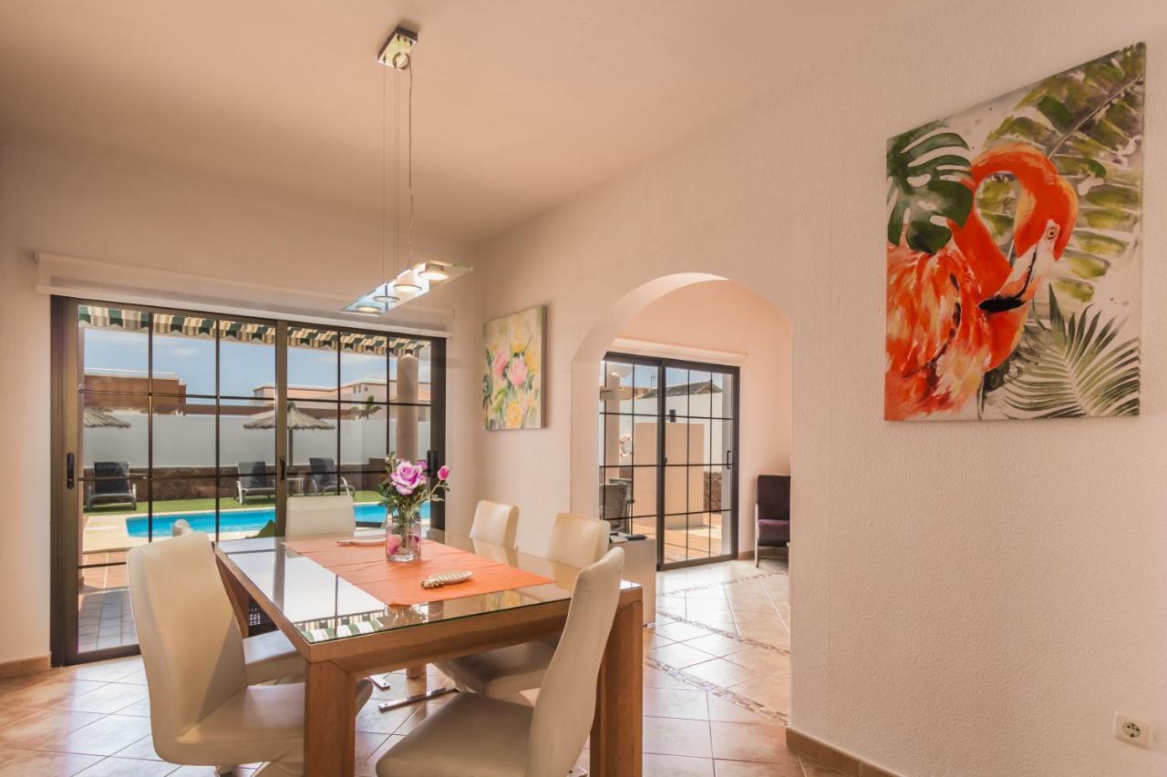 Villa With Private Pool, Near Beach And Golf Caleta De Fuste- Villa Charlotte 코스타 데 안티과 외부 사진